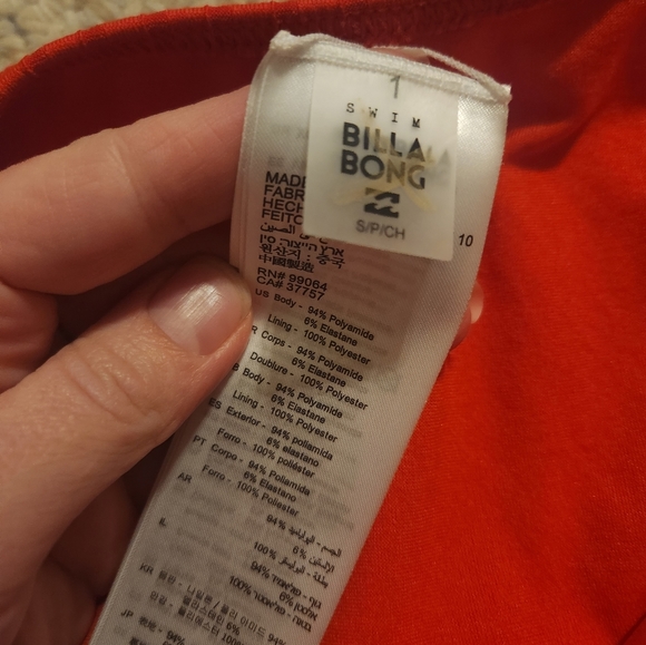 Billabong Red Ribbed Bikini - Picture 6 of 7